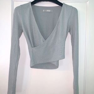 Abercrombie and Fitch criss cross long sleeve crop top